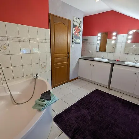 Sejour Paisible A La Campagne Pres D'epinal - Familiale Ideale Pour Amoureux De La Nature - Fr-1-589-612 3*